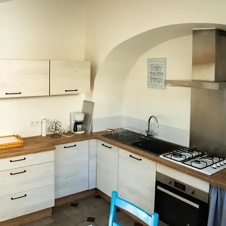 Vakantiehuis Maison Bleu Avril - Gard Saint-Nazaire (Gard)