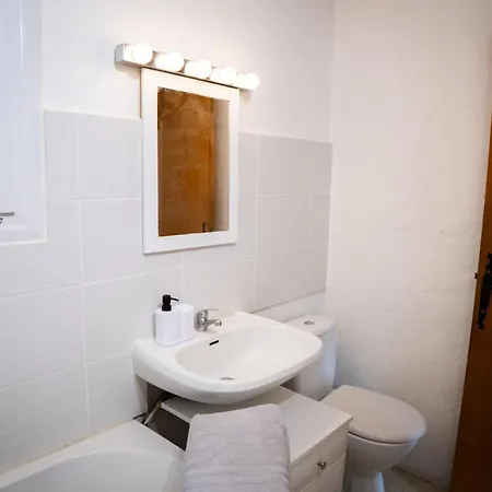 Maison Bleu Avril - Gard Vakantiehuis *