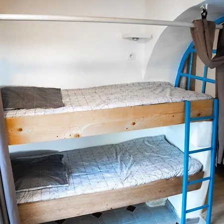 Vakantiehuis Maison Bleu Avril - Gard Saint-Nazaire (Gard)