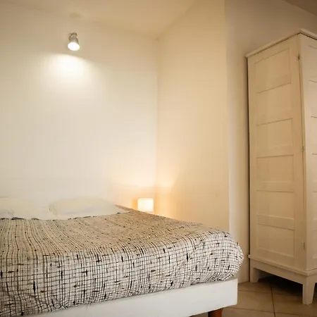 Maison Bleu Avril - Gard Vakantiehuis Saint-Nazaire (Gard)