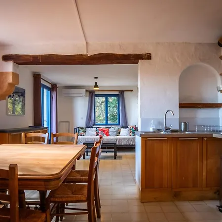 Maison Bleu Avril - Gard Holiday home Saint-Nazaire (Gard)