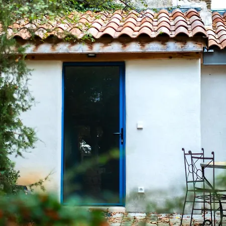 Maison Bleu Avril - Gard بيت للعطل *