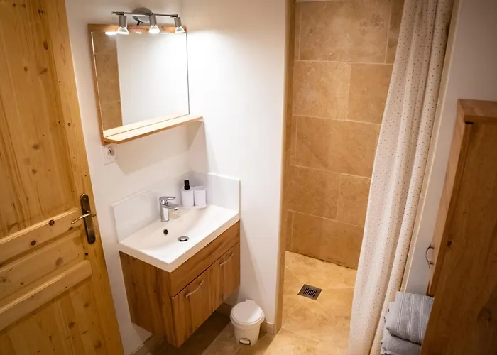 Maison Bleu Avril - Gard *